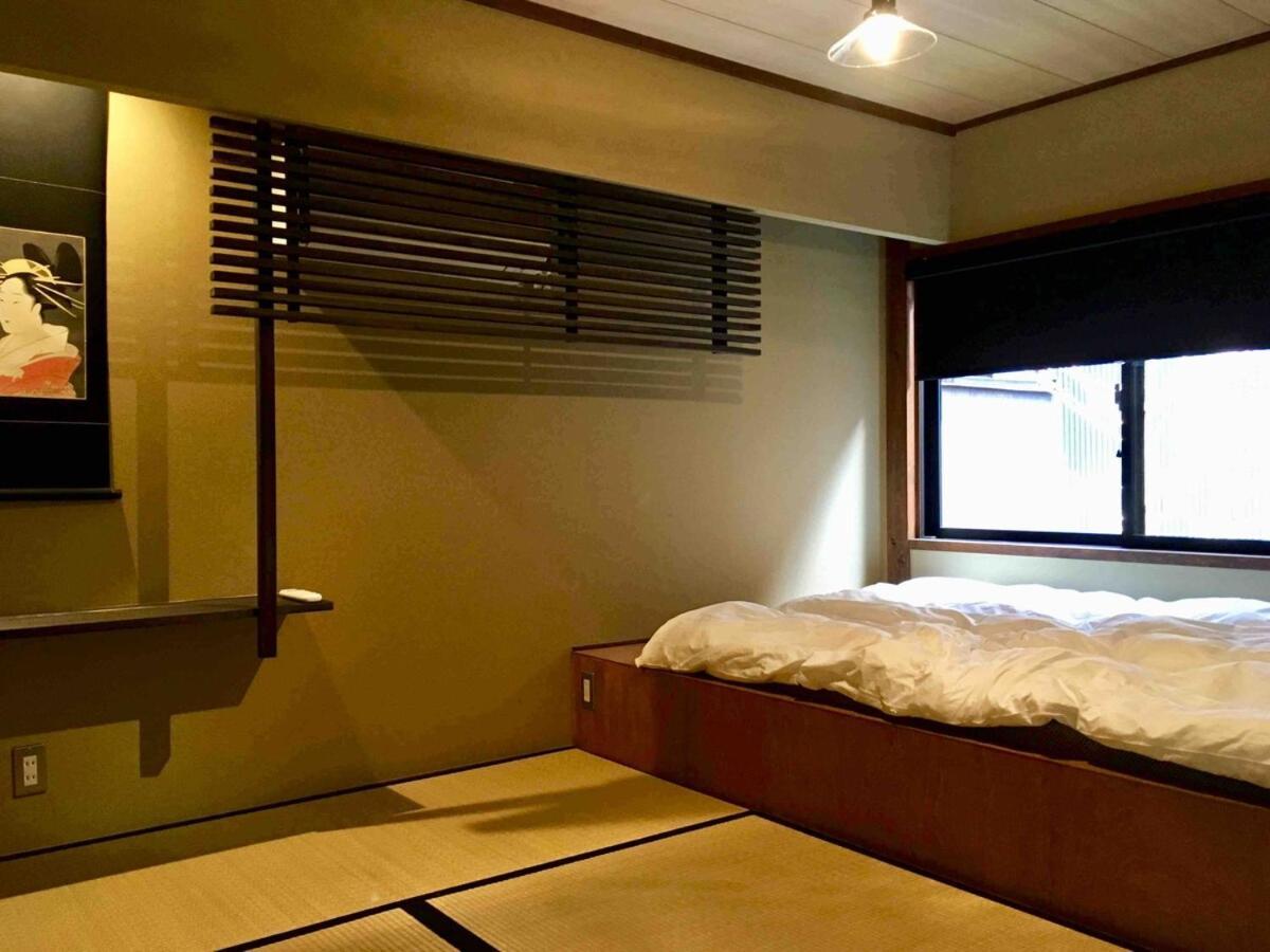 Ochaya Hasu, Maison De The Qui N'a Jamais Servi De The Villa *